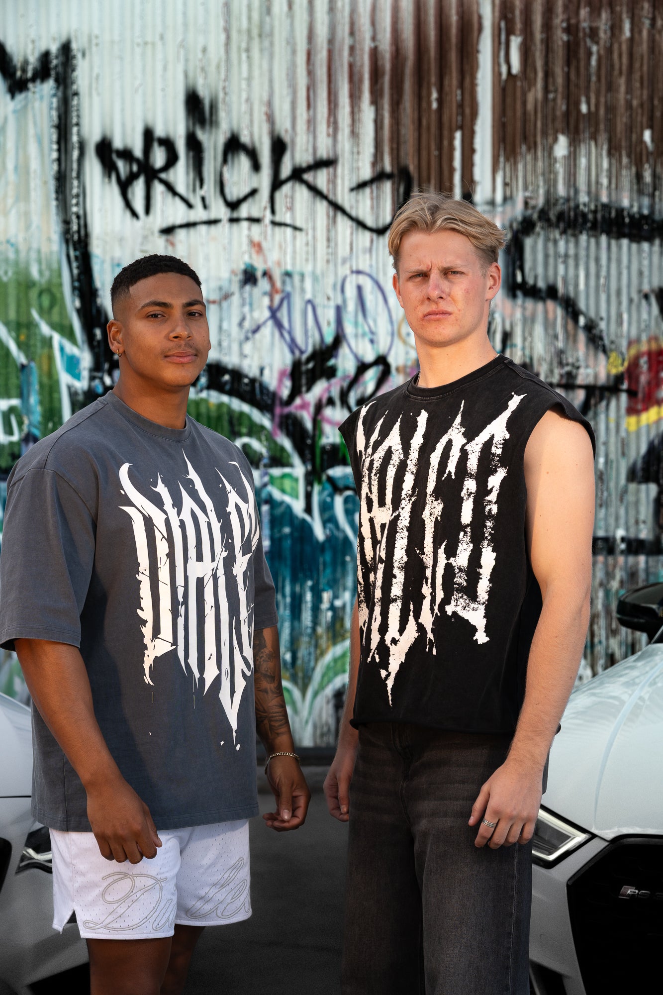 Antagonist Drop Shoulder